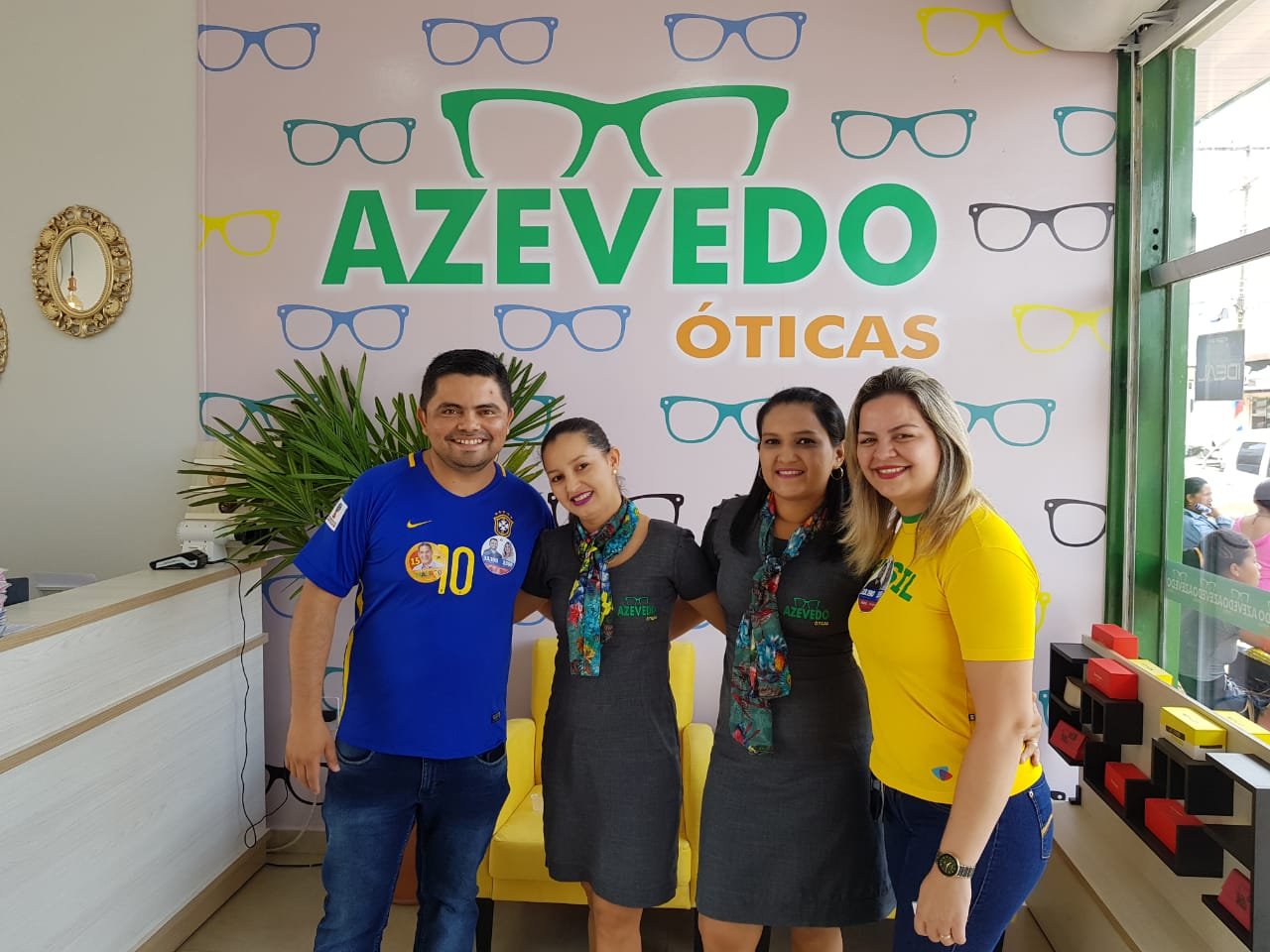 CAMINHADA – Equipe da “Onda Azul” mostra propostas de Jesuino Boabaid na zona Sul da capital
