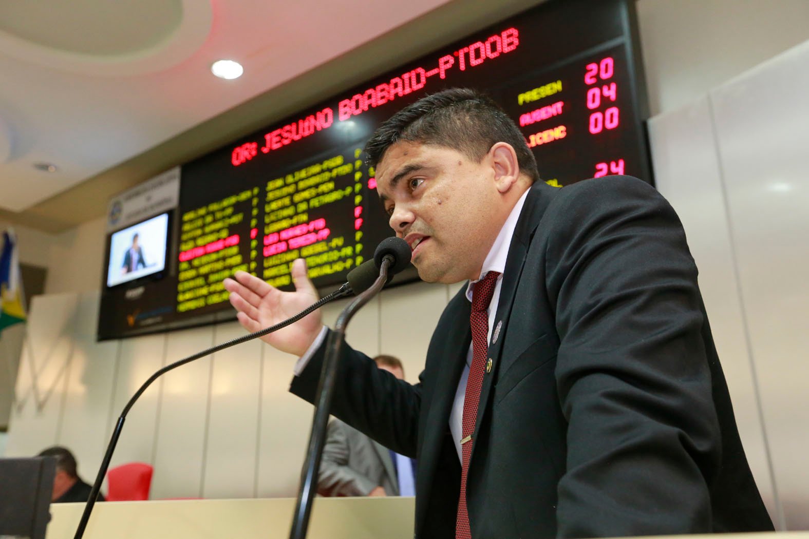 Jesuíno pede reforma de Base Militar em Nova Dimensão