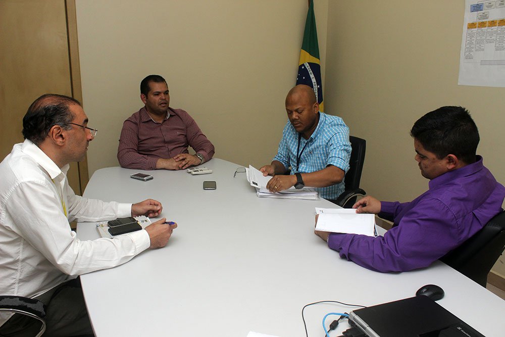 DEPUTADO JESUÍNO BOABAID COBRA DA CAERD RESTABELECIMENTO DE ÁGUA EM BAIRROS DA CAPITAL