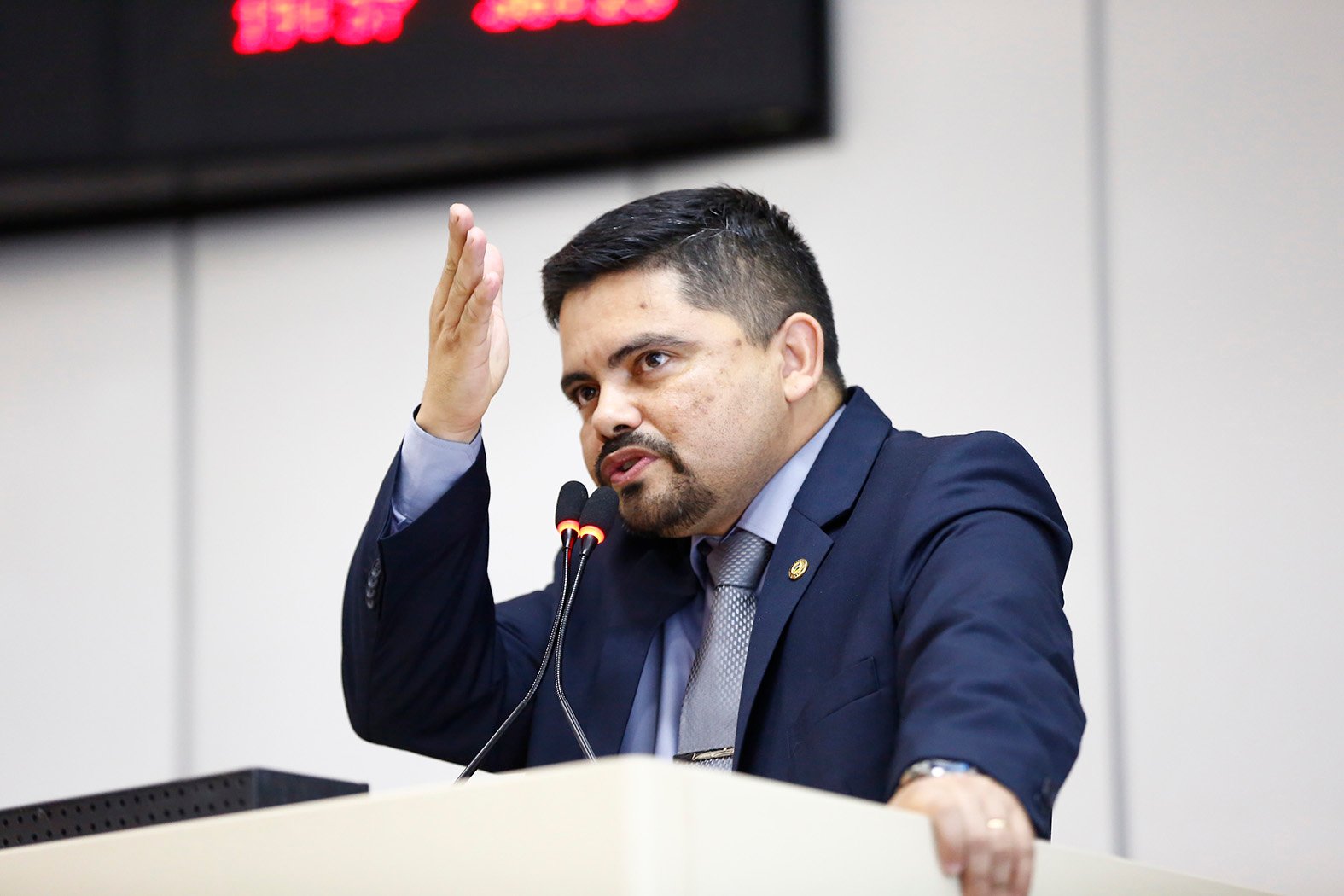 Deputado Jesuíno Boabaid indica asfalto para municípios de Rondônia