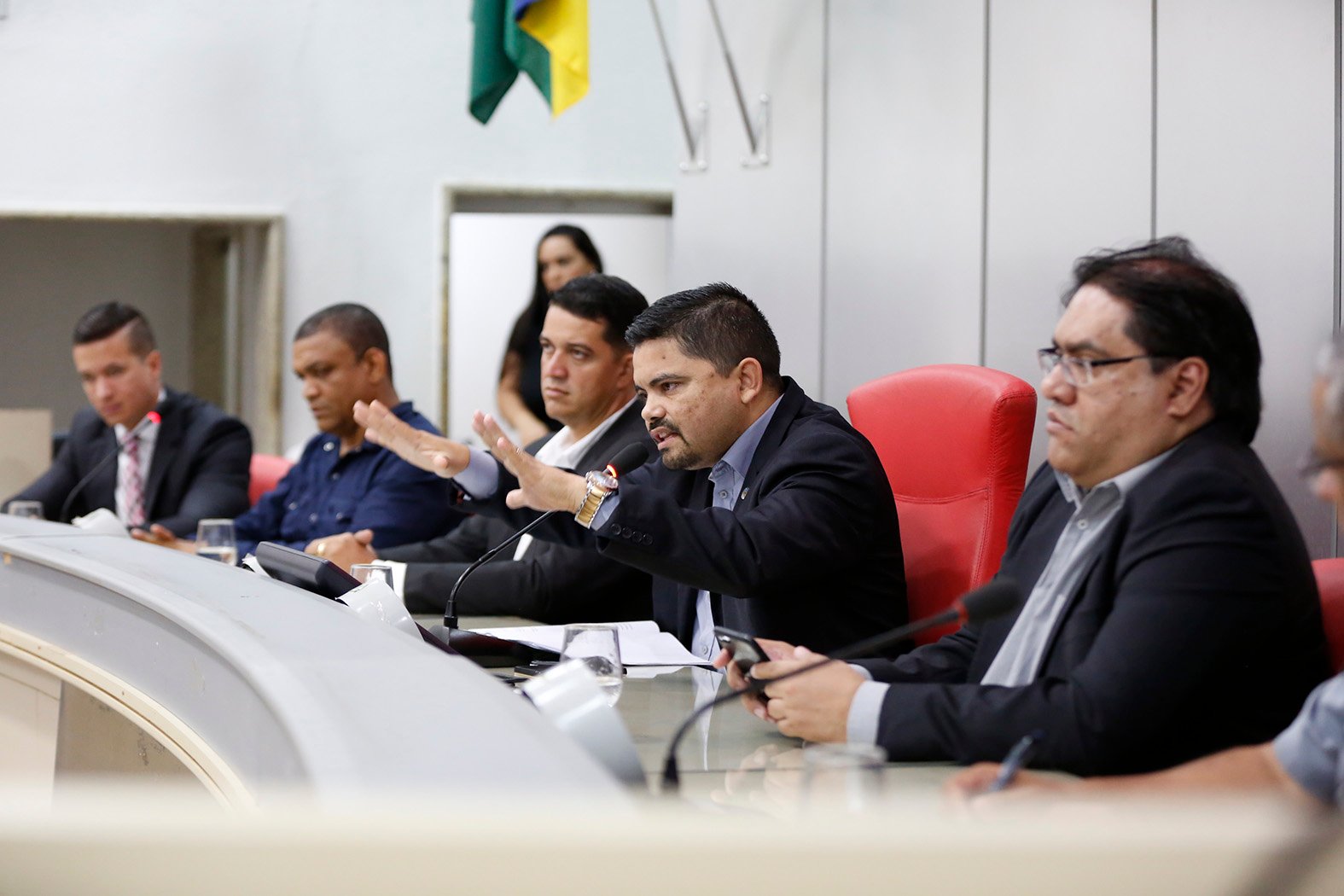 Audiência na Assembleia debate situação da regularização fundiária da Escola Tiradentes