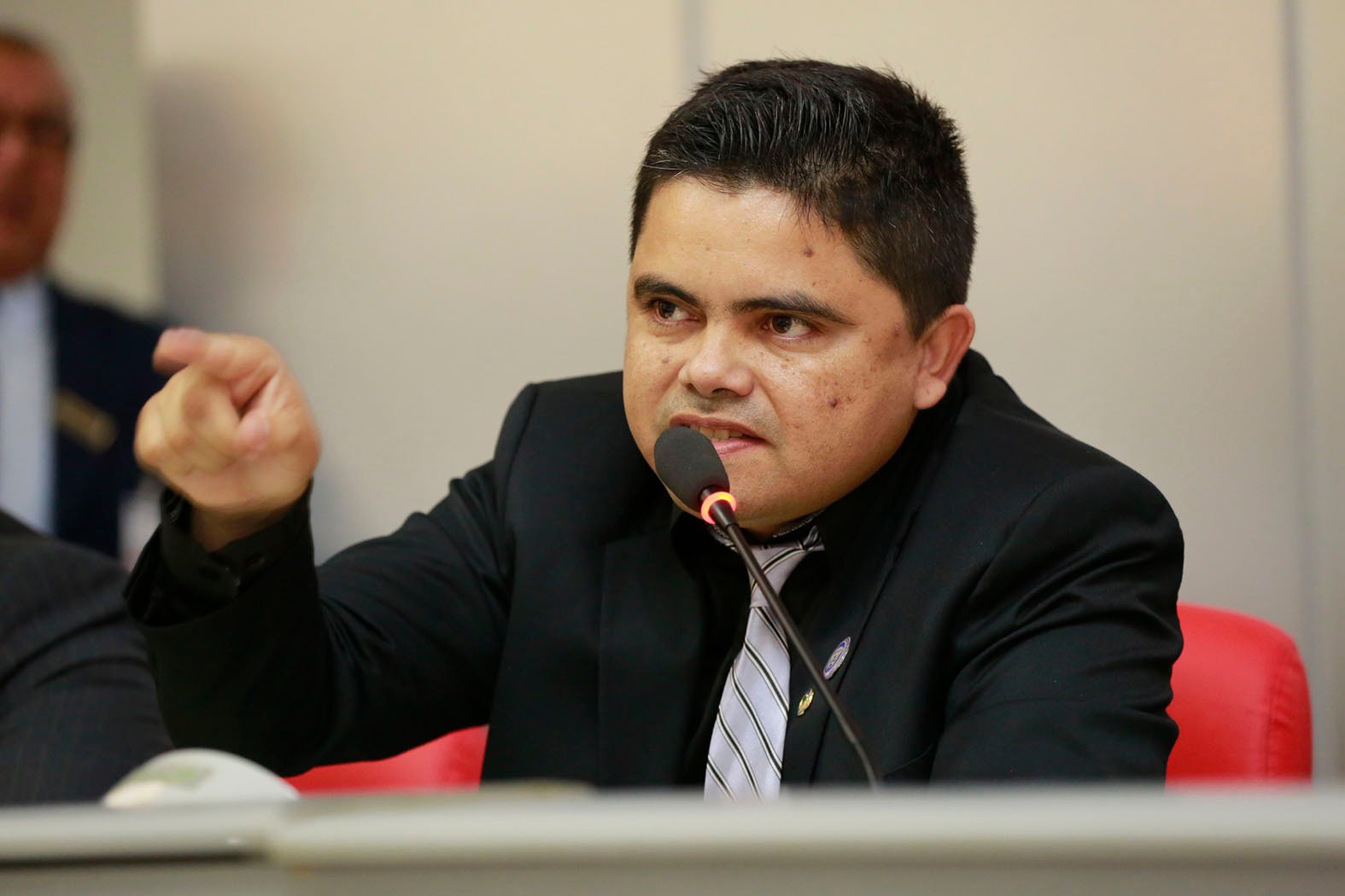 JESUÍNO BOABAID REQUER VOTO DE PESAR A POLICIA CIVIL