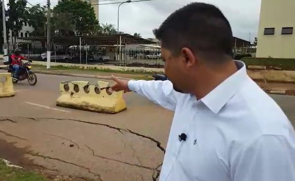 RISCO – Deputado Jesuíno Boabaid pede solução para rachadura em trecho da Rogério Weber
