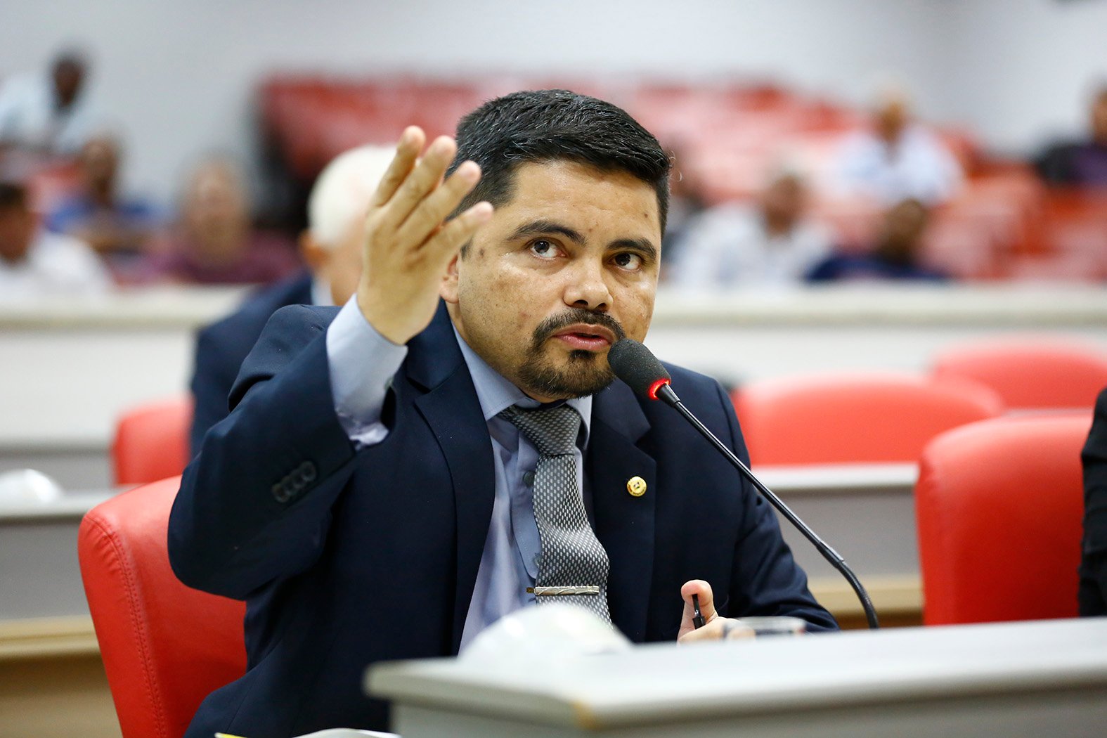 Deputado Jesuíno requer criação de Comissão Temporária Especial