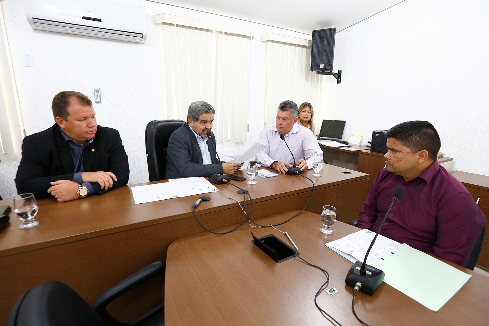 Comissão de Fiscalização e Controle delibera sobre contratos da Caerd