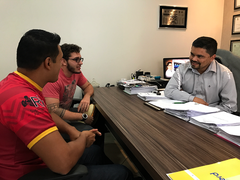 Deputado Jesuíno recebe jogadores do time ‘Porto Velho Rugby’