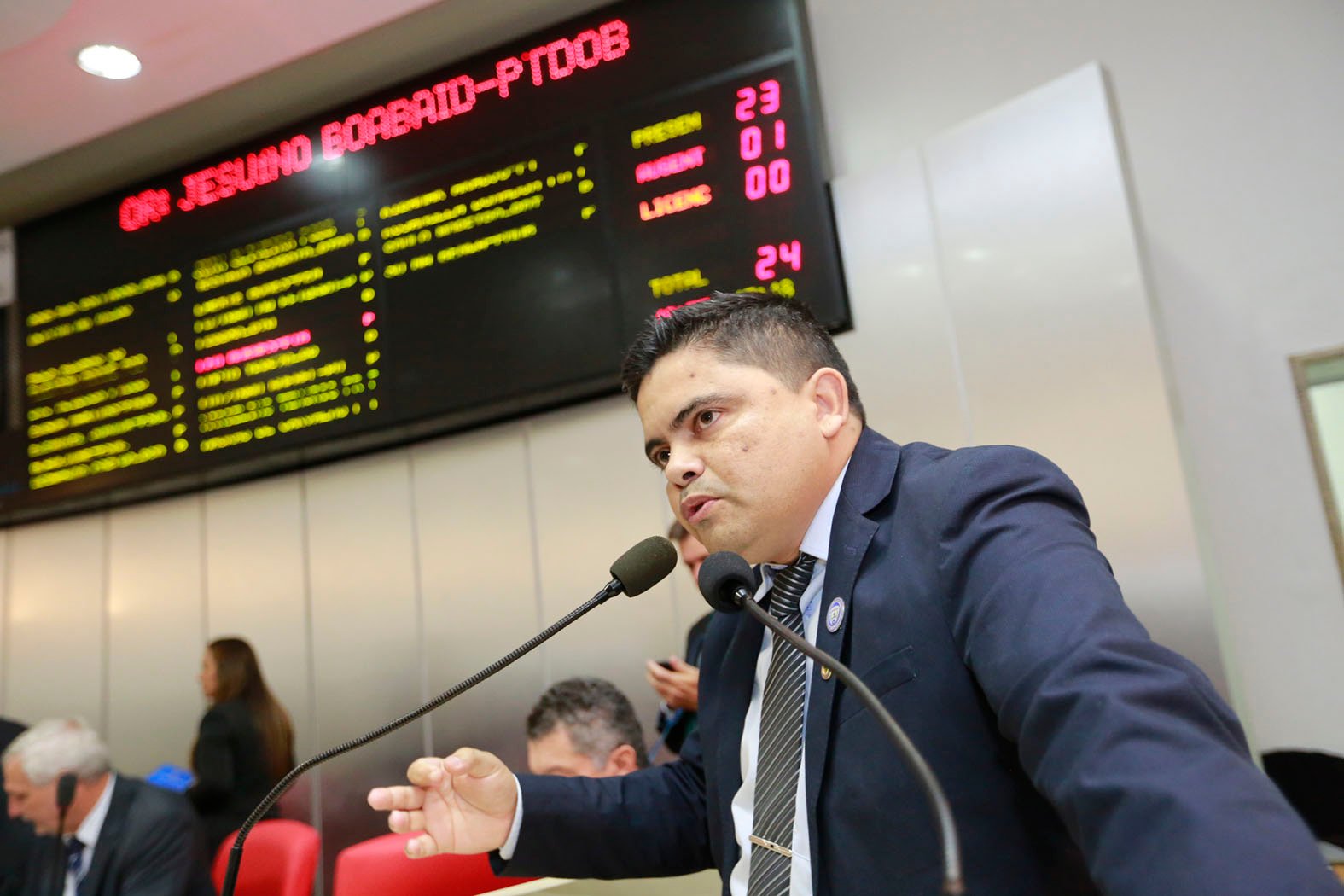 Legislativo vai poder expedir recomendações para órgãos públicos