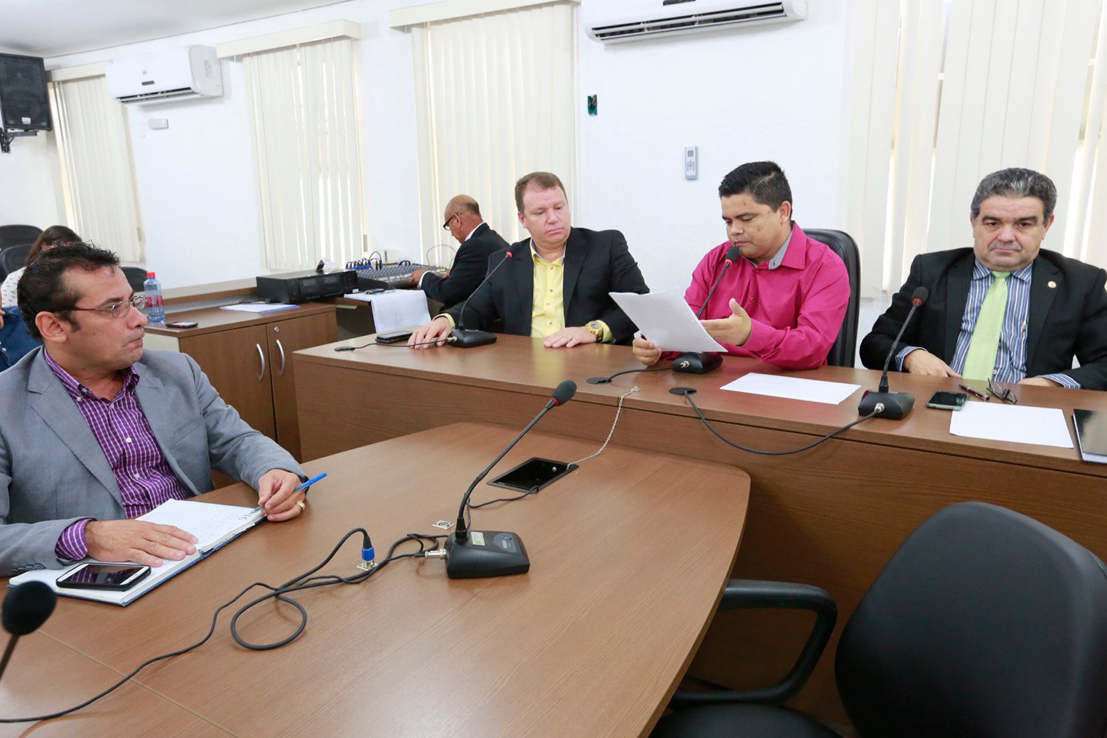 Comissão de Segurança Pública recebe denúncias contra o Executivo