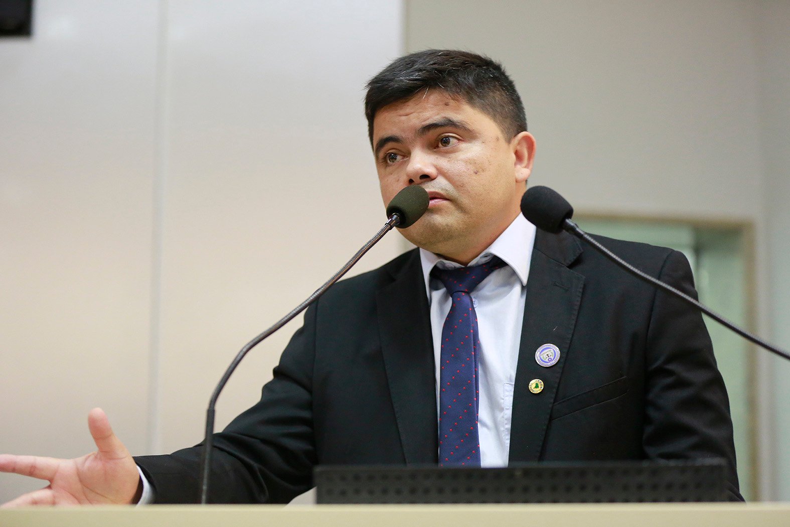 Jesuíno Boabaid pede reforma em penitenciária de Ji-Paraná