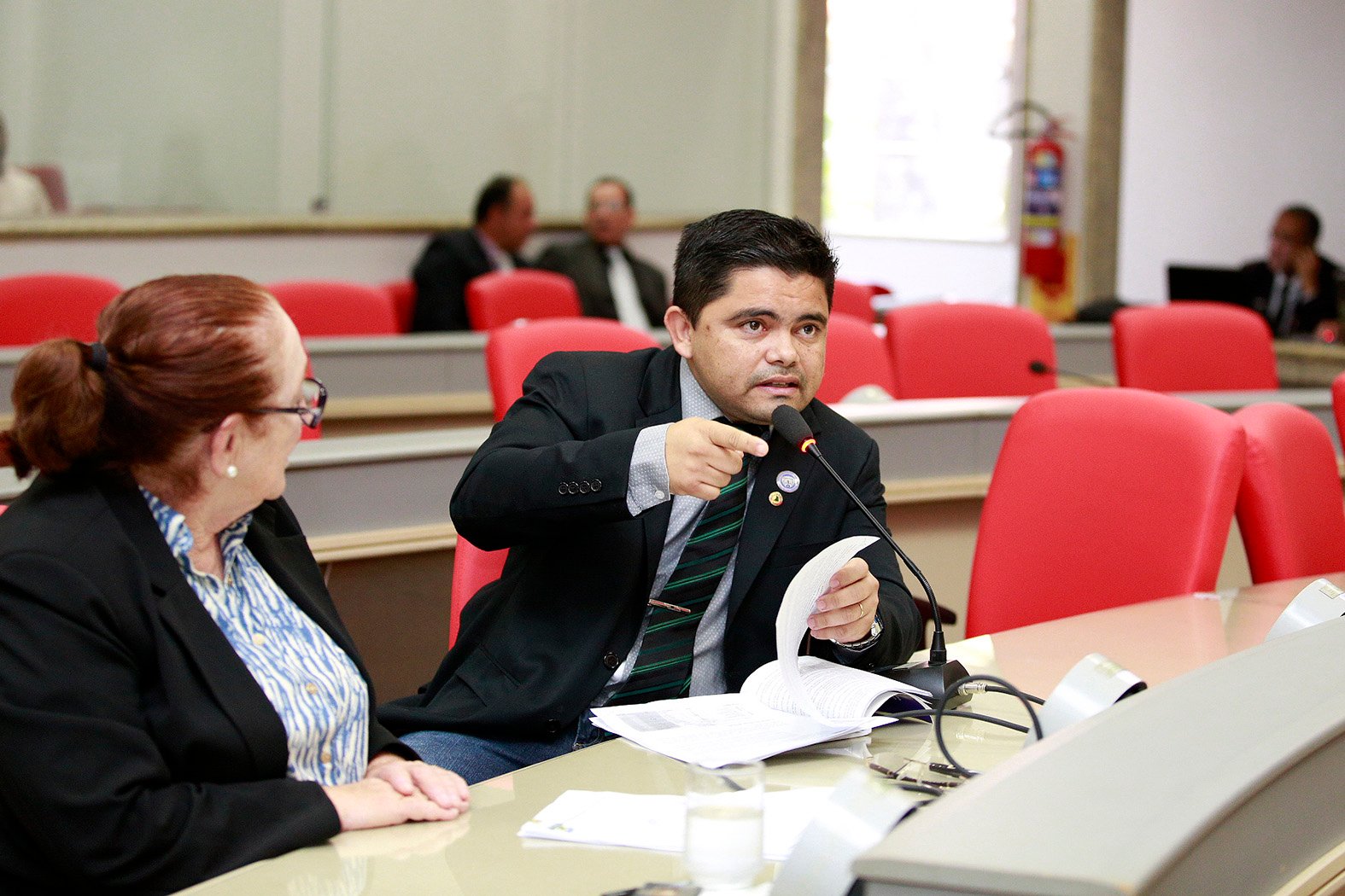 Pagamento de serviço extra da Polícia e Bombeiro Militar