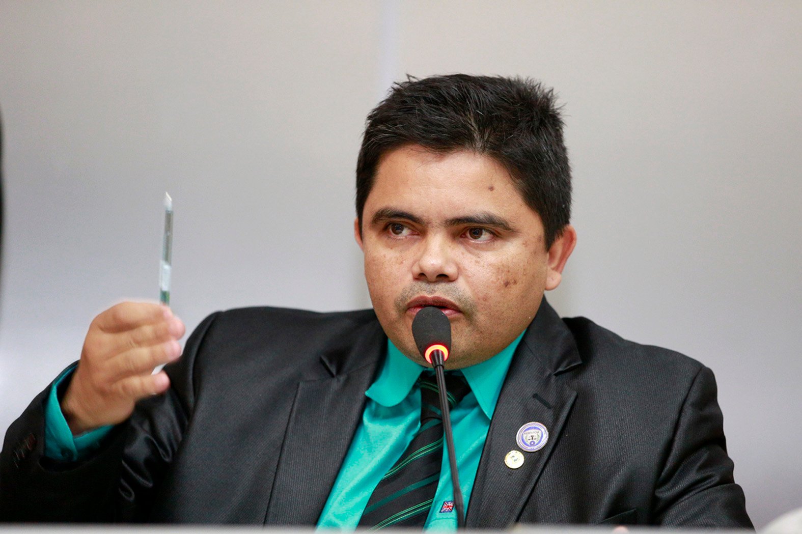 Jesuíno denuncia falta de servidores no Detran