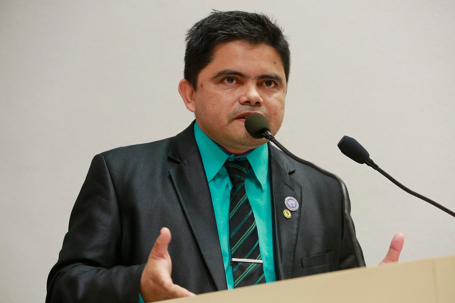 Jesuíno destaca revogação de penas para policiais e bombeiros