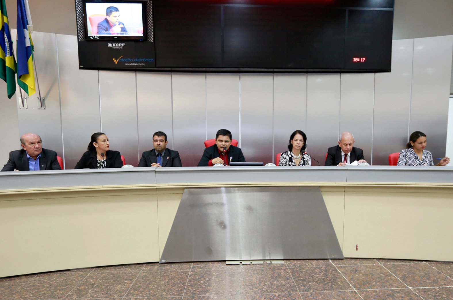 Audiência Pública debate projetos sociais de moradia na Assembleia