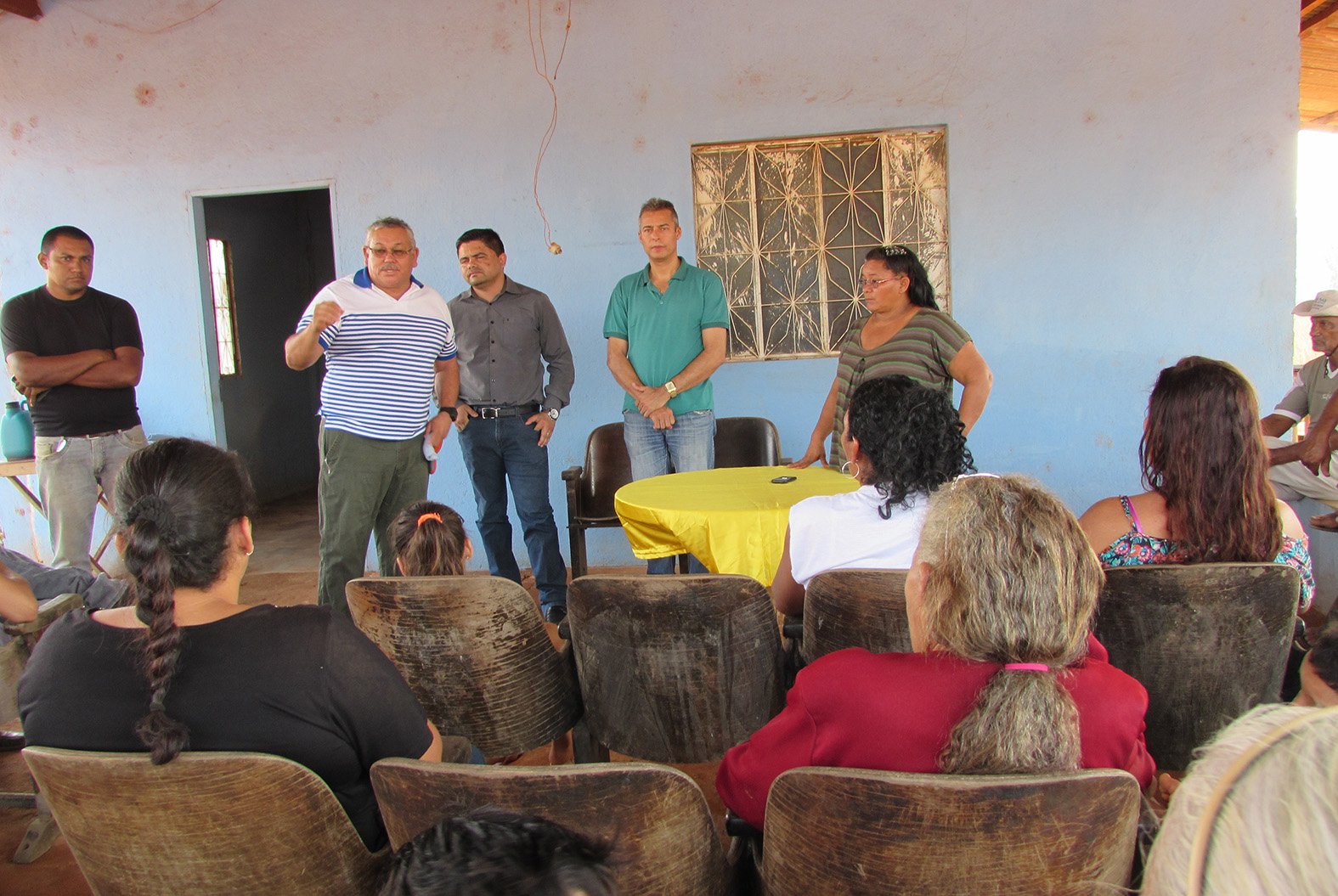 Moradores da comunidade agrícola Terra Santa pedem ajuda