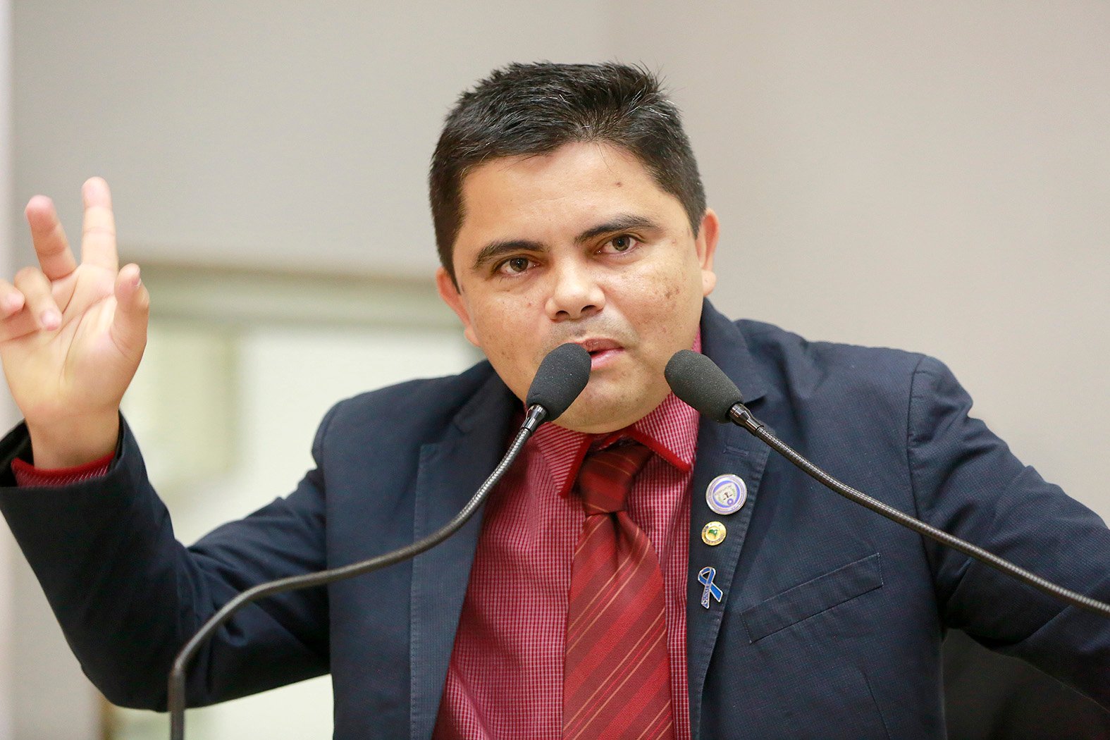 Jesuíno pede quadra de esportes para escola em Porto Velho