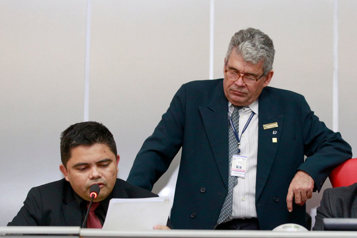 Jesuíno Boabaid requer Título Honorífico ao servidor Carlos Manvailer