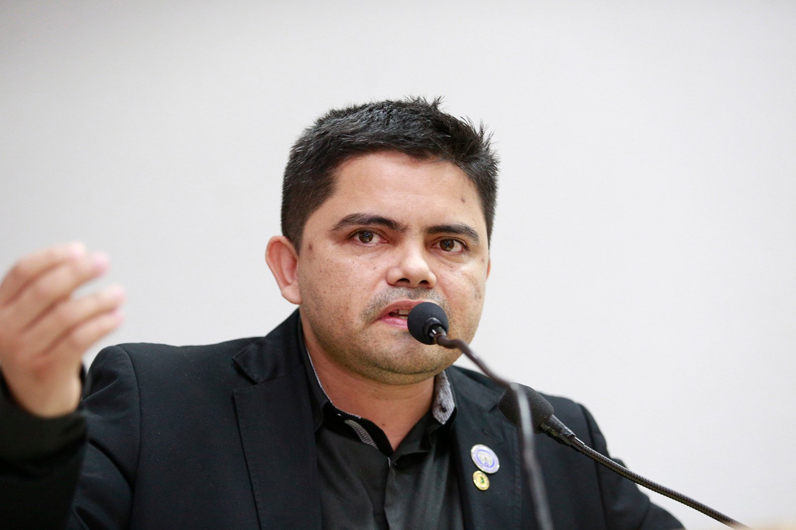 Jesuíno Boabaid emite nota sobre confusão na Central de Polícia
