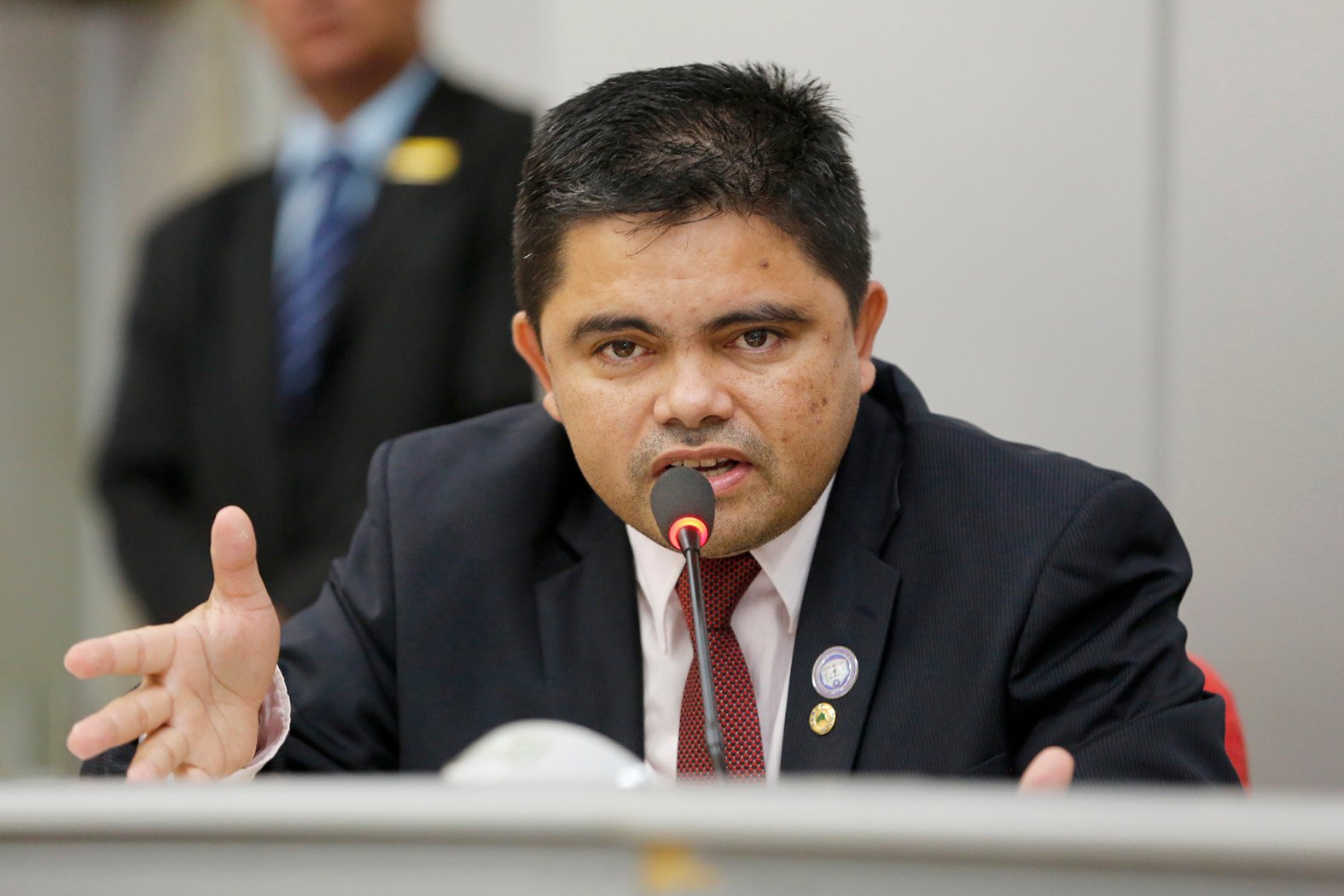 Jesuíno Boabaid dedica homenagens a policiais militares