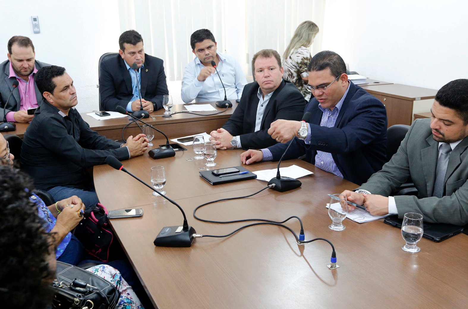 Jesuíno Boabaid cobra contratação de bombeiros e policiais civis e militares