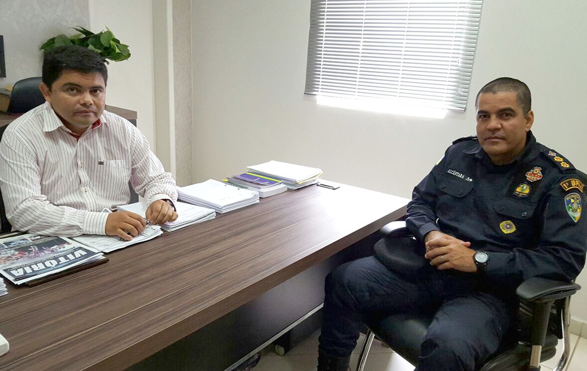 Jesuíno recebe visita de comandante do 1° BPM