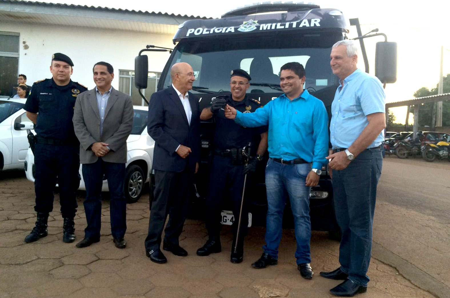 Deputado Jesuíno entrega caminhão guincho para reforçar segurança no Vale do Jamari