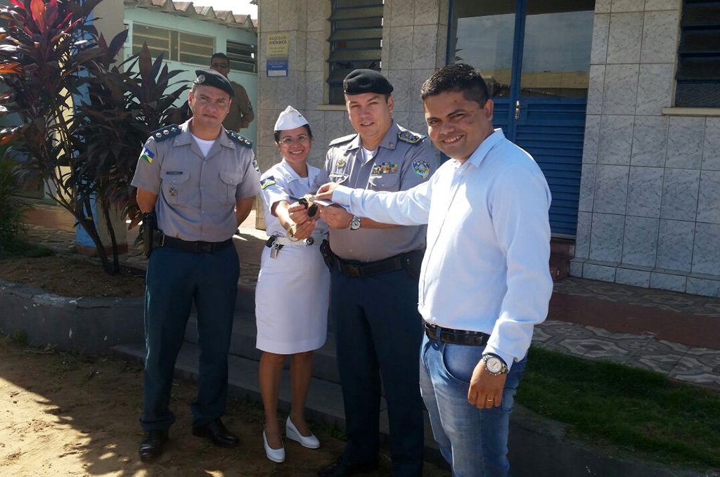 Deputado Jesuíno realiza entrega de veículos para unidades de saúde de PMs