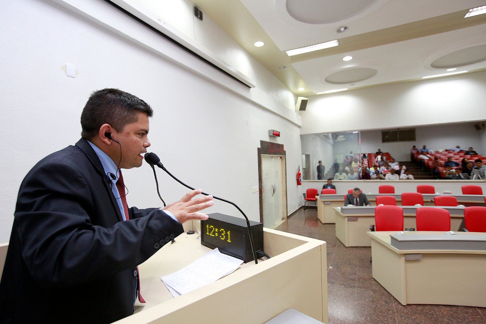 Jesuíno cobra entrega de títulos para moradores da Figura A