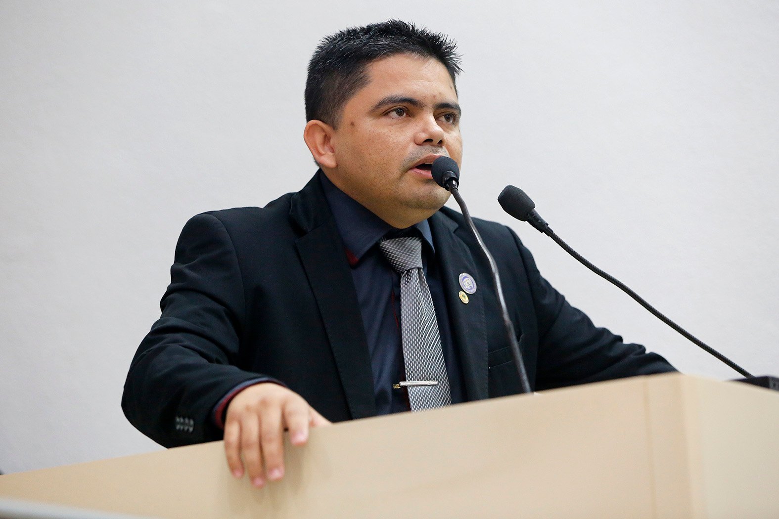 Boabaid cobra providências sobre Adin que tira direitos de policiais e bombeiros militares