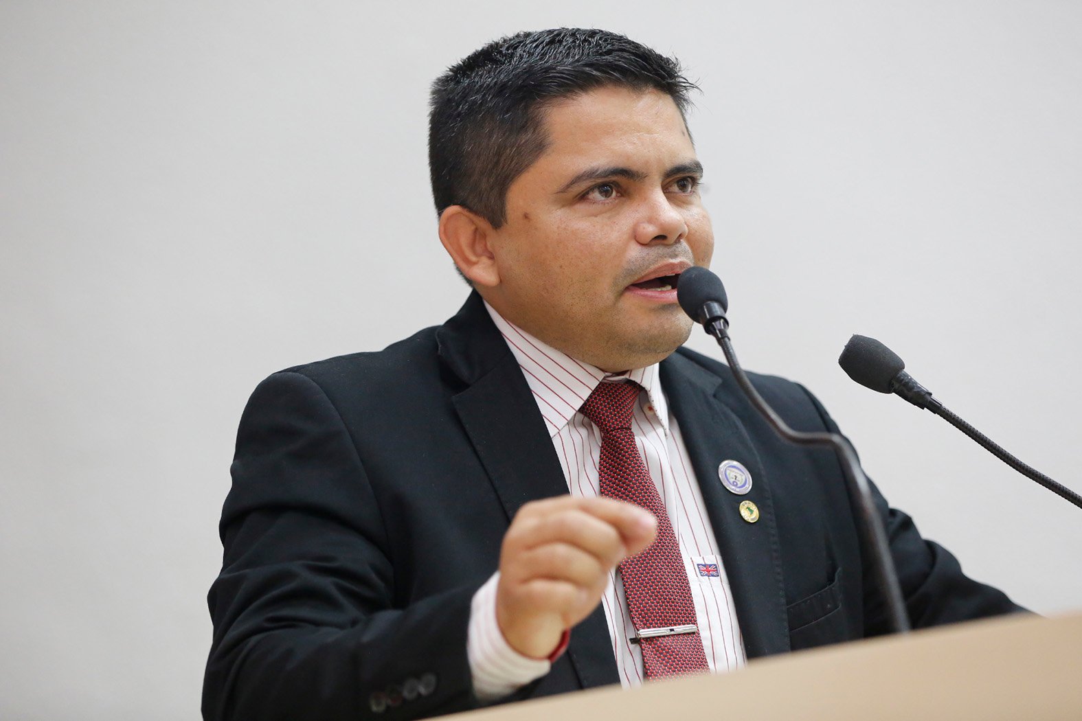 Deputado critica a falta de regularização fundiária em Porto Velho