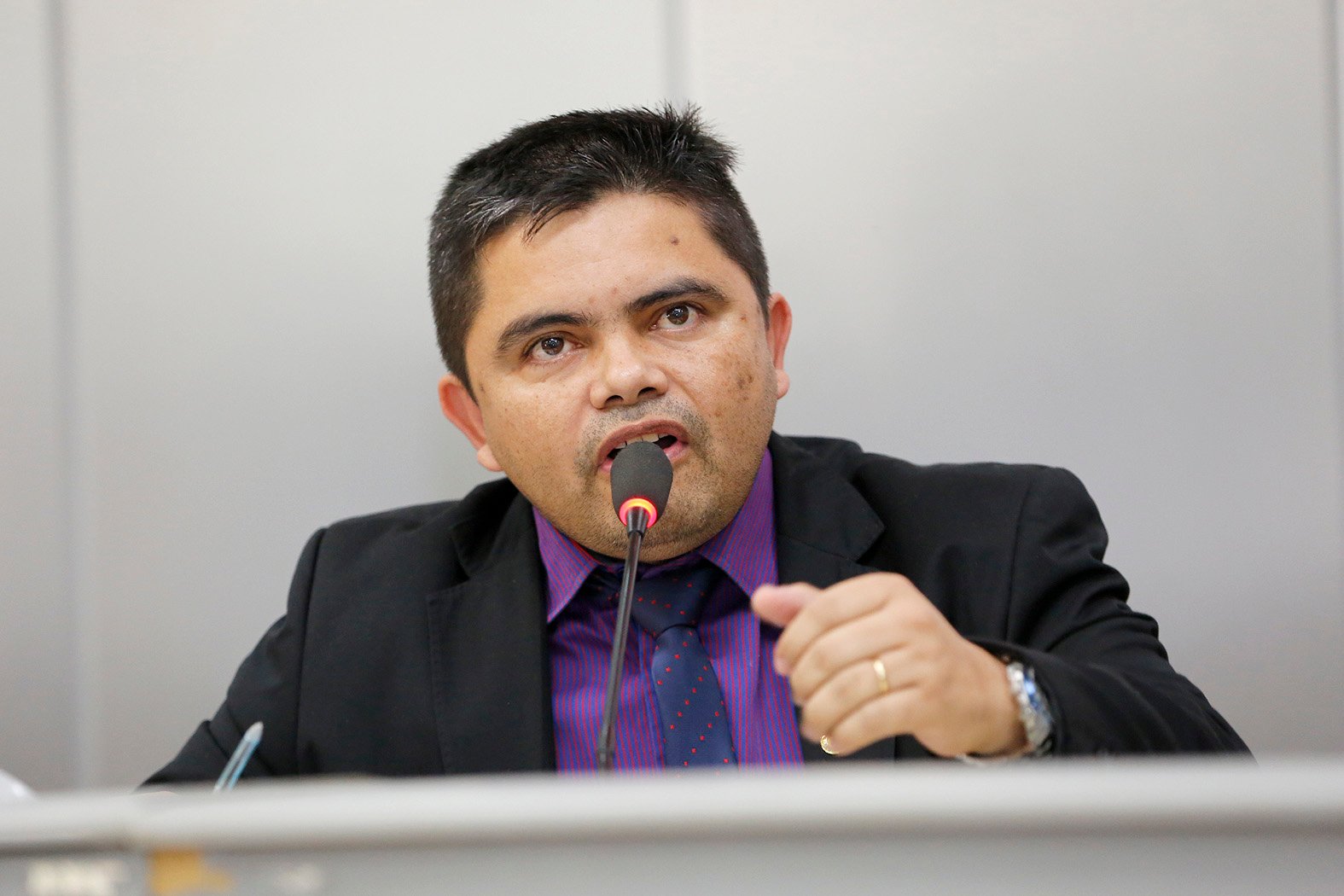 Boabaid pede contratação imediata de bombeiros recém-formados e policiais em formação