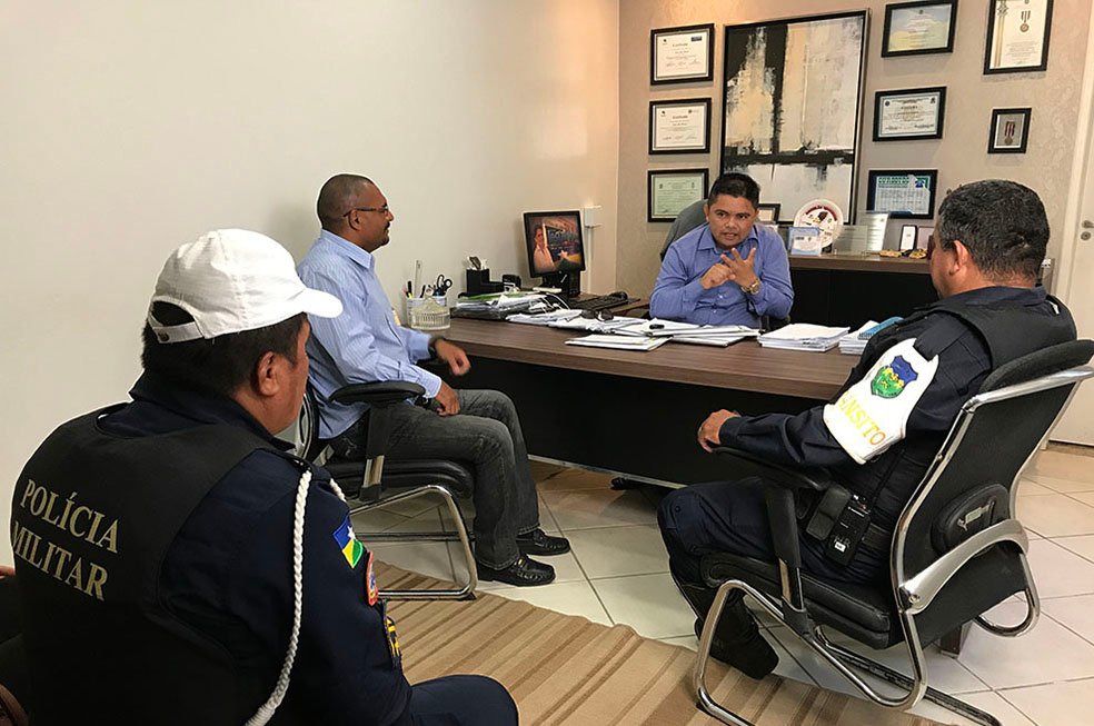 Jesuíno Boabaid concede Votos de Louvor à PMs de Trânsito