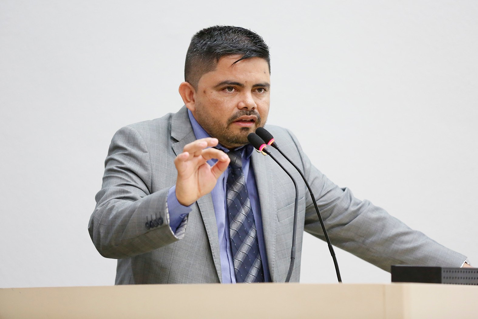 Projeto do deputado Jesuíno susta itens de edital do curso de formação de cabos e sargentos PM