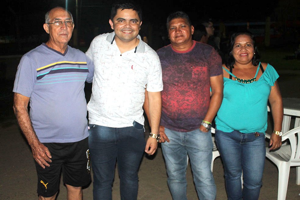 Deputado Jesuíno prestigia arraial em São Carlos