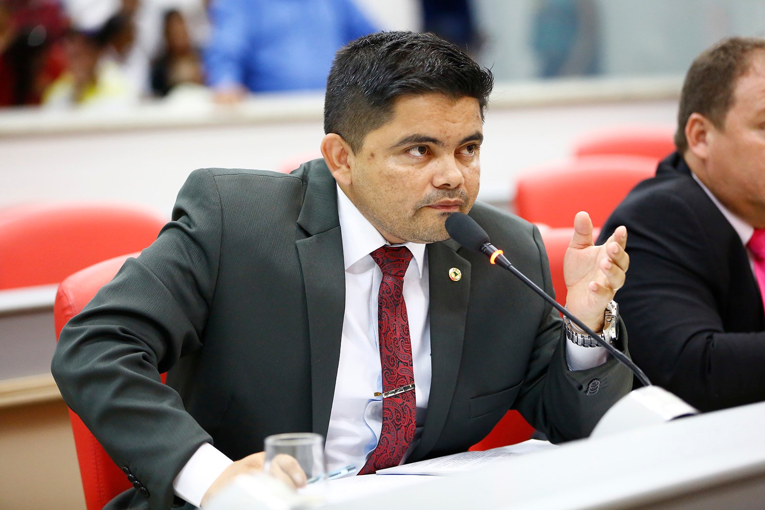 Regulamentação do Detran é tema de debate em audiência