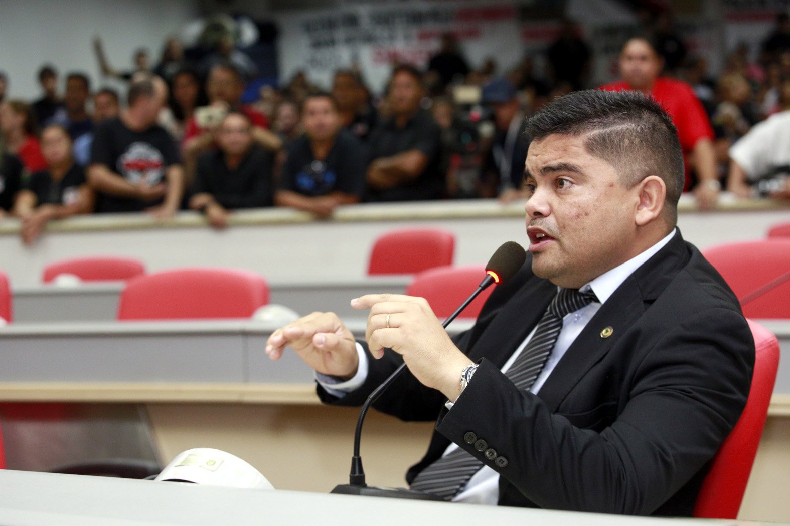 Jesuíno marca reunião para discutir situações envolvendo a Polícia Militar