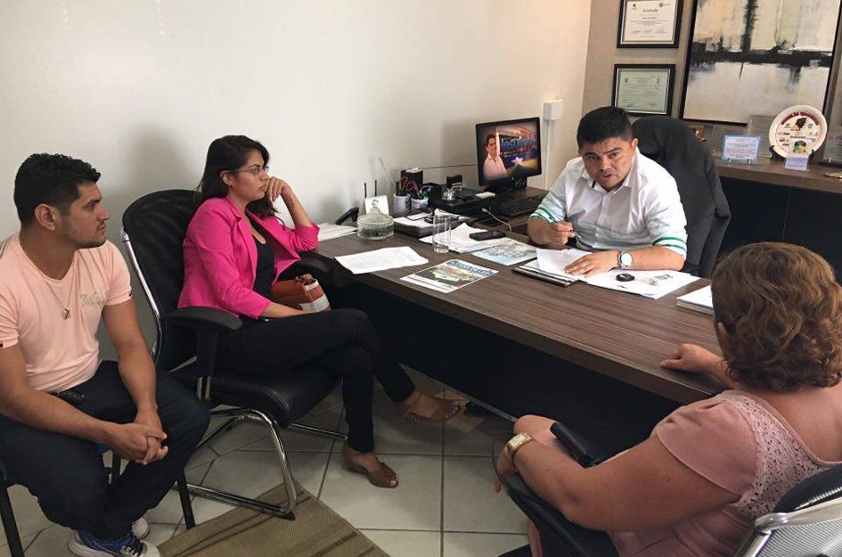 Deputado Jesuíno busca resolver situação de moradores do bairro Industrial