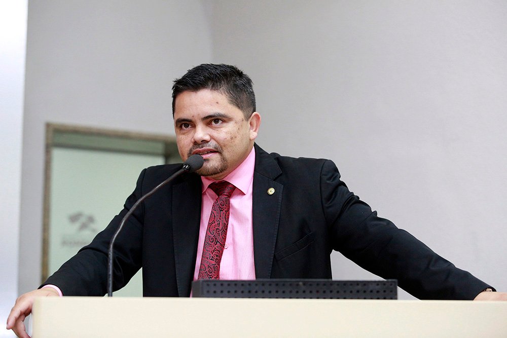 Jesuíno Boabaid solicita asfalto em ruas do bairro Igarapé de Porto Velho