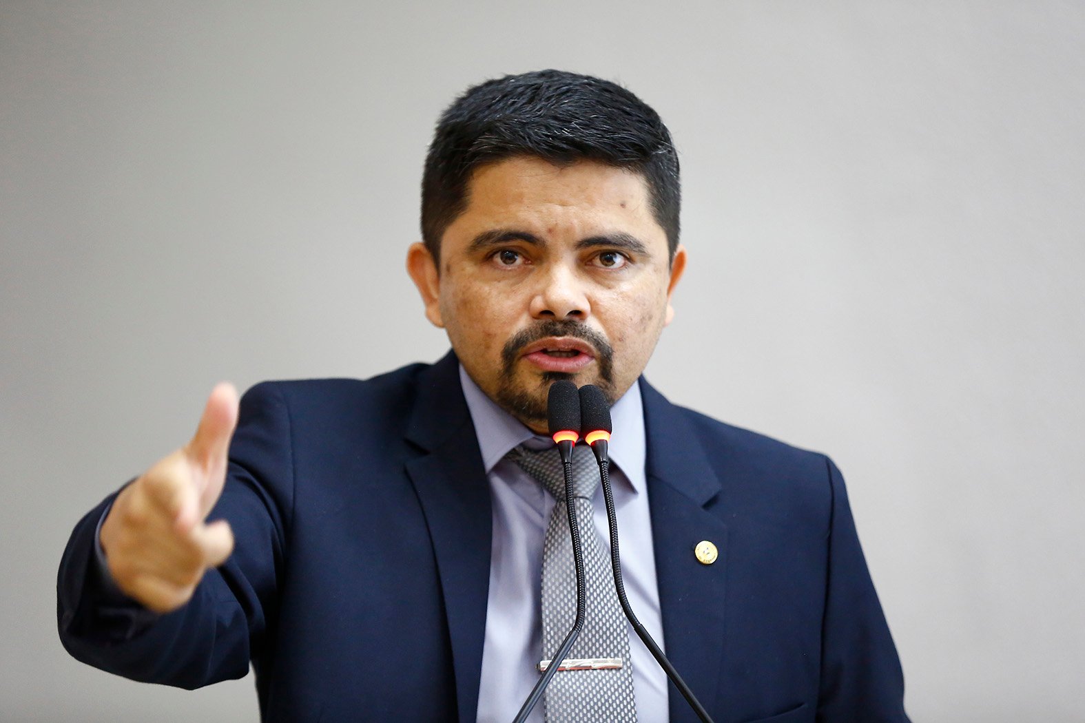 Jesuíno Boabaid quer regulamentação da lei de criação da Guarda Mirim