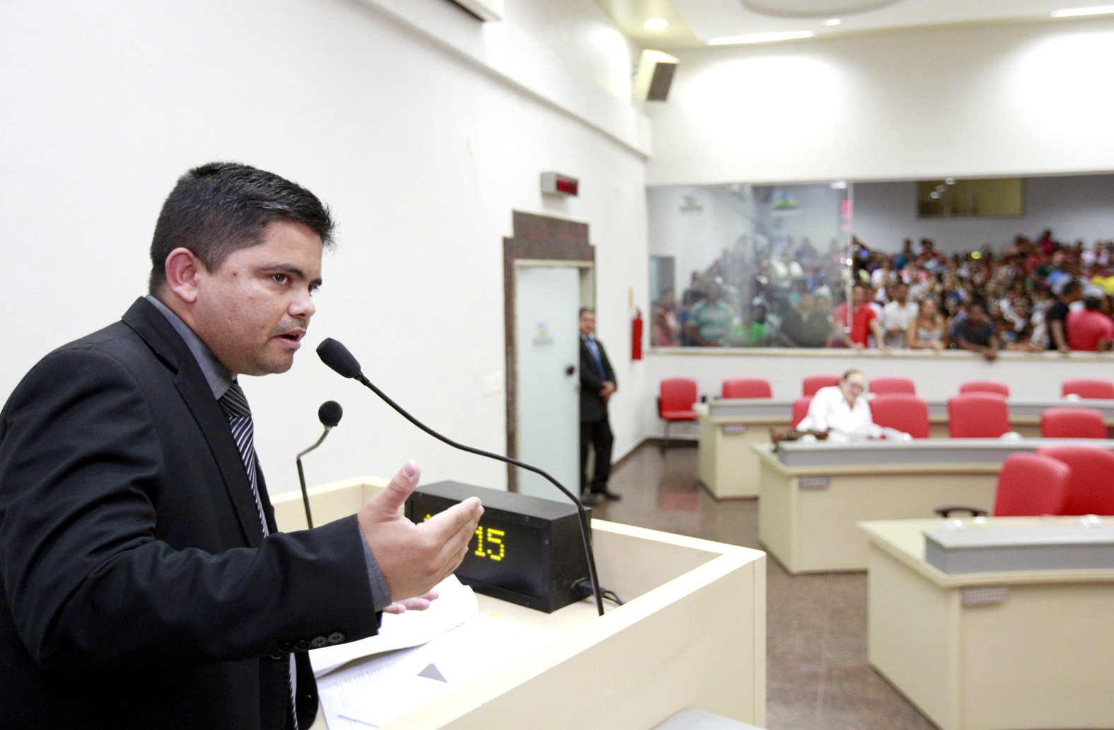 Boabaid destaca atraso de repasse financeiro ao Fies e defende alunos de Rondônia