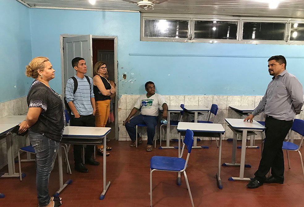 Jesuíno Boabaid visita Escola Petrônio Barcelos e anuncia recurso