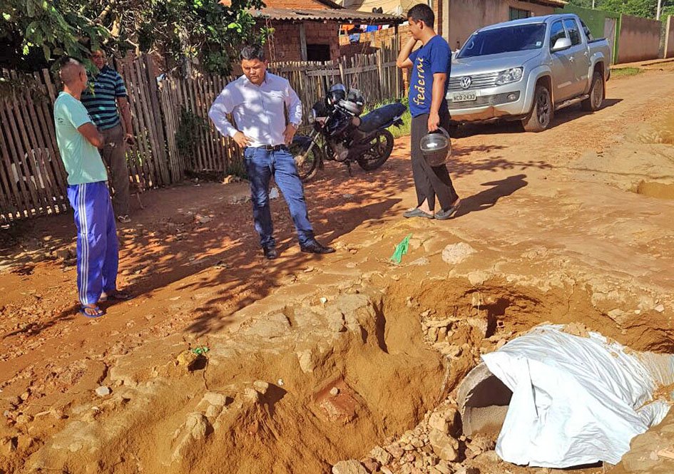 Deputado Jesuíno Boabaid busca no DER melhorias para a comunidade Portelinha