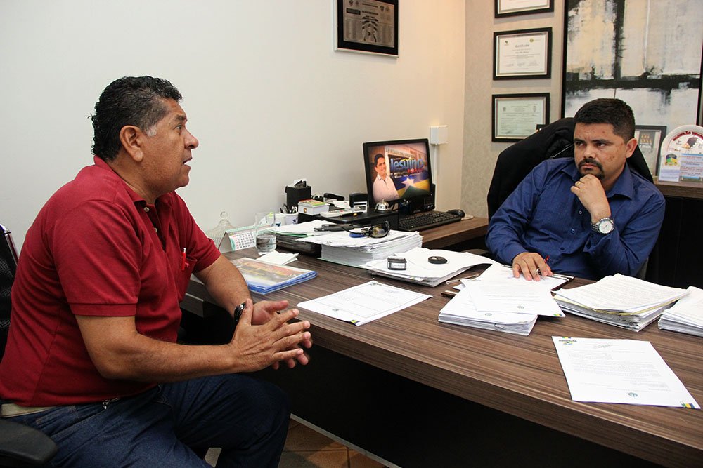 Deputado Jesuíno ouve pedidos de melhorias para praça Aluízio Ferreira