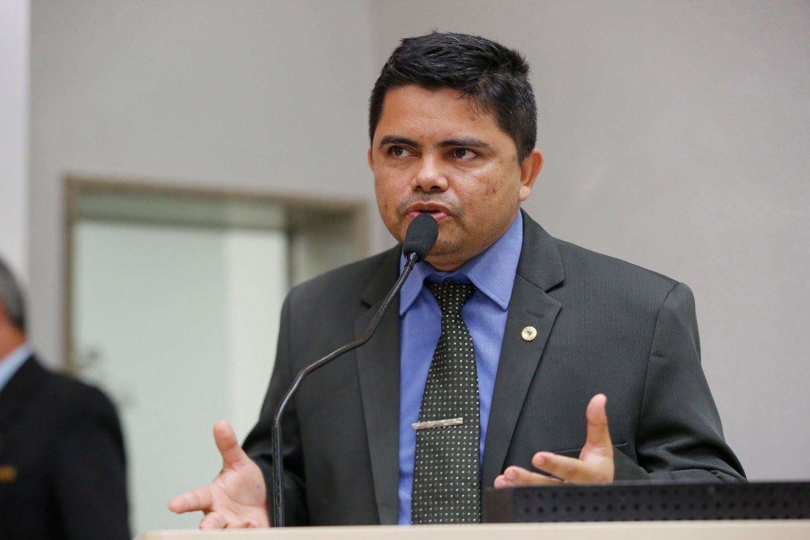 Jesuíno Boabaid intercede padrões de energia para Comunidade Paulo Leal