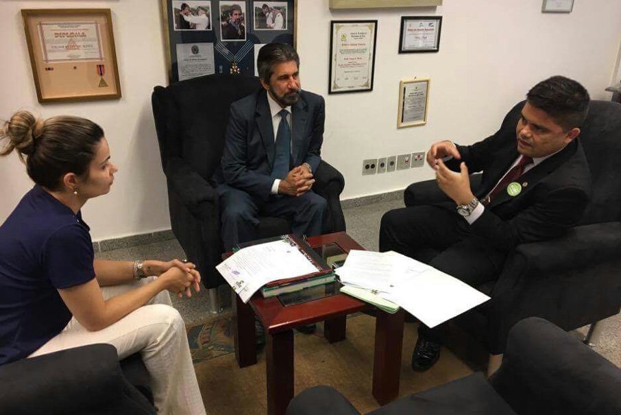 Jesuíno Boabaid protocola ofício na presidência do Senado