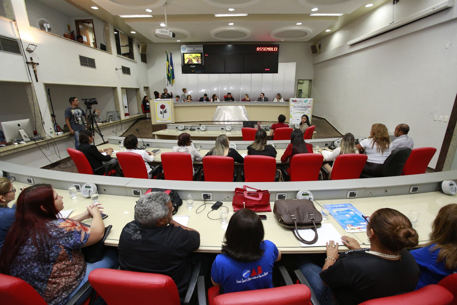 Audiência discute necessidades das instituições de educação especializada