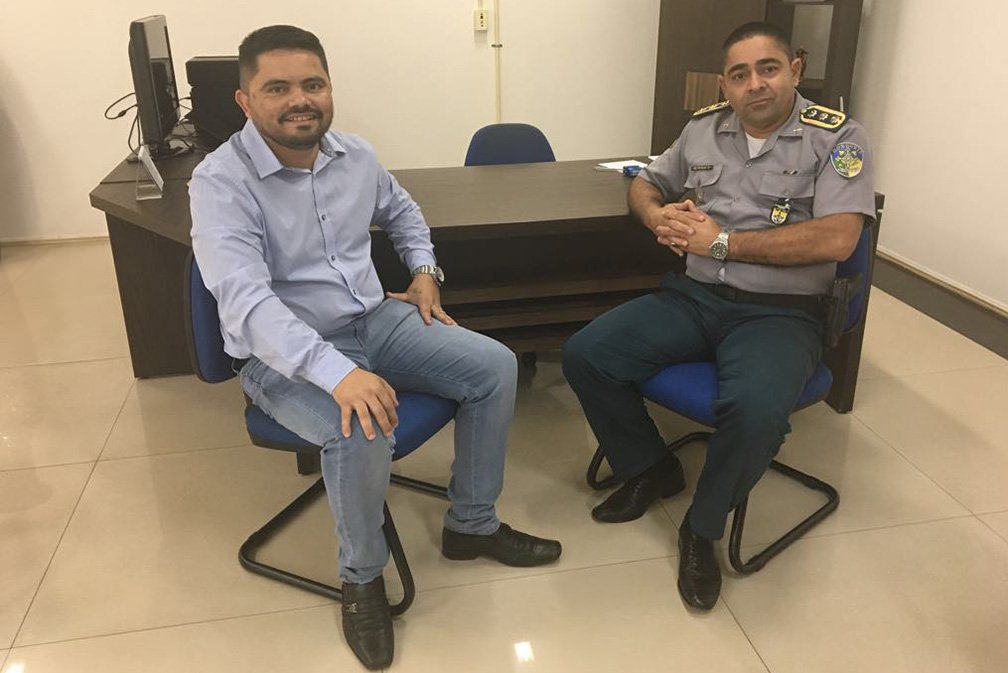 Deputado Jesuíno debate com comando da PMRO sobre carteira funcional, fardamento e bebedouros
