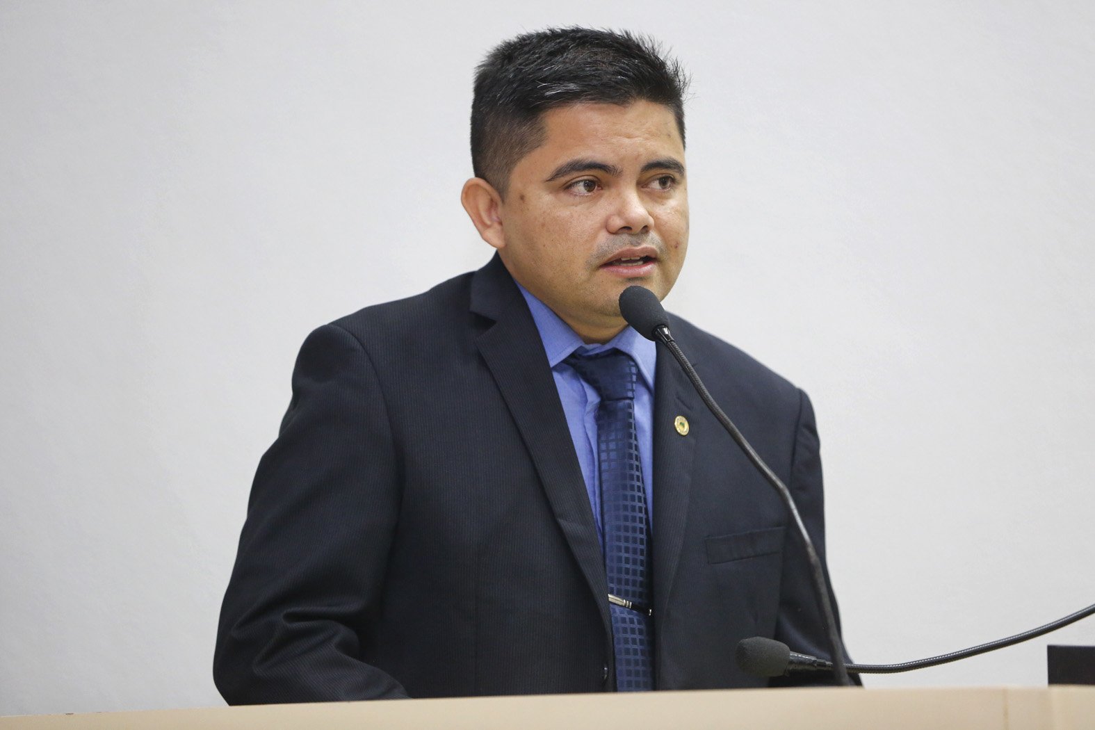 Deputado Jesuíno informa cancelamento de reunião com Associações