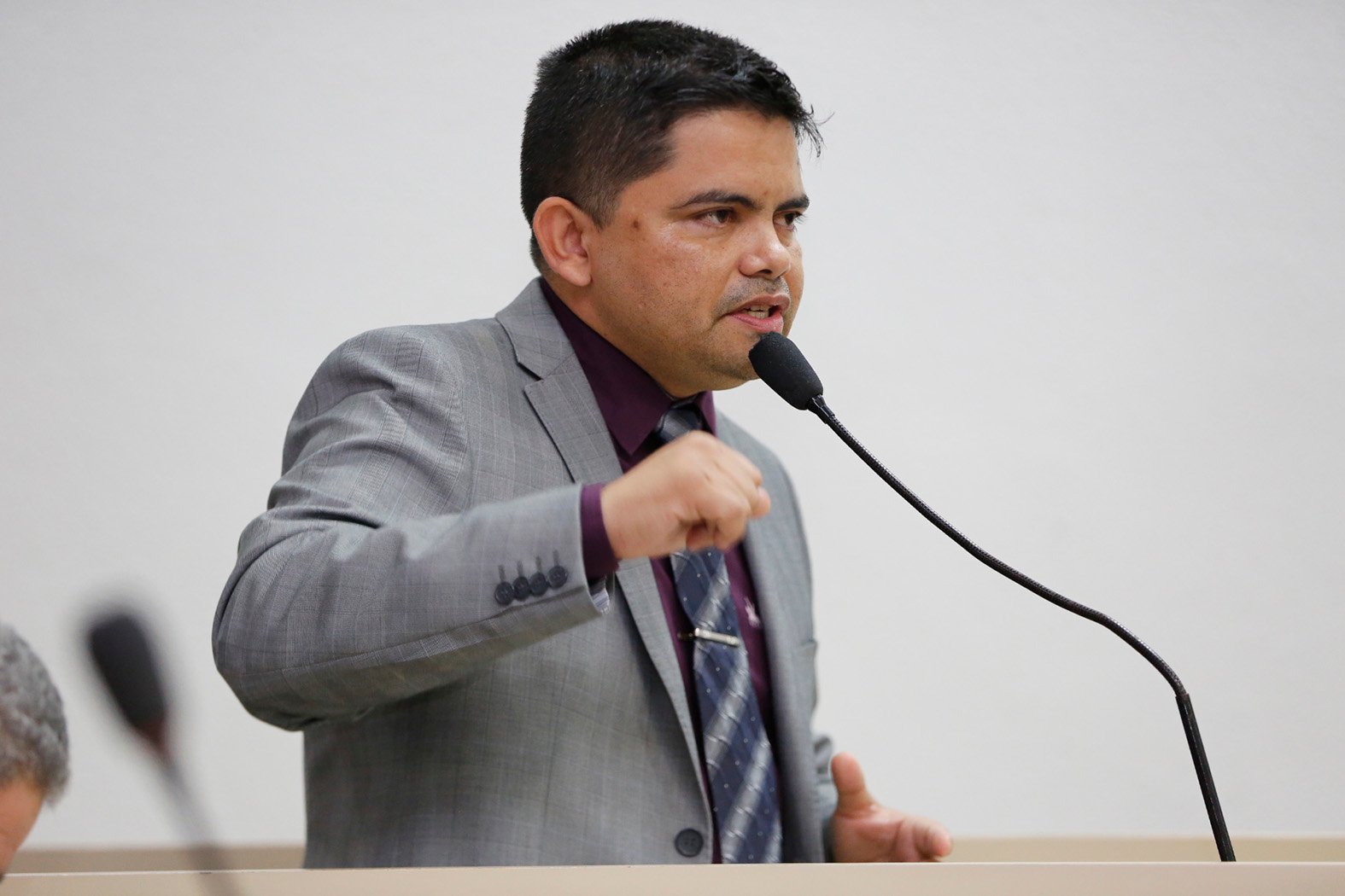 Jesuíno Boabaid indica reforma no quartel da PM de Alvorada do Oeste