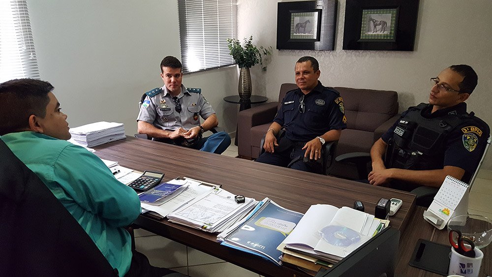 Jesuíno recebe militares de Colorado e Vilhena