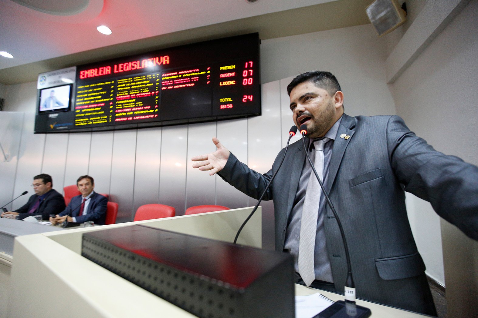 Deputado Jesuíno Boabaid destaca ações de policial militar paulista